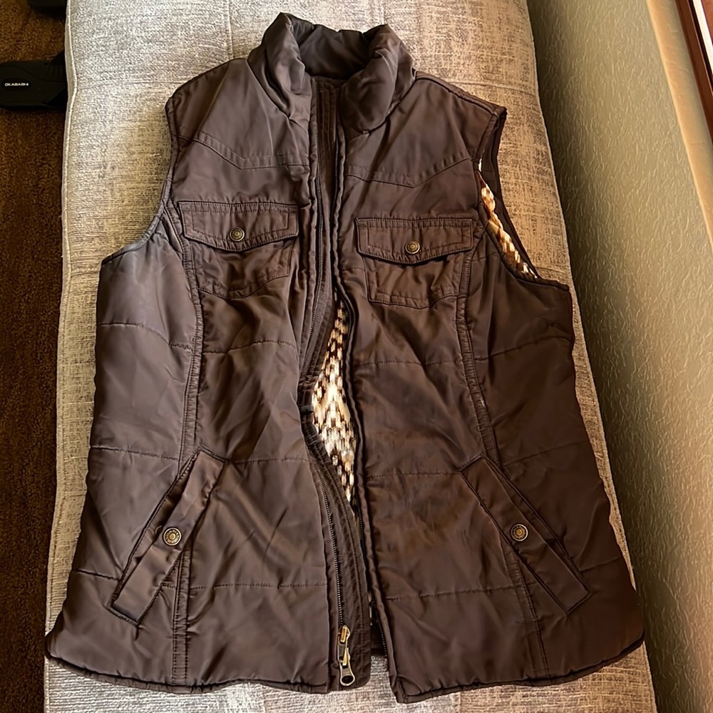 Ariat vest